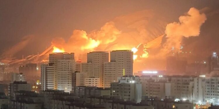 امریکی اور صہیونی جارحیت میں اضافہ، حزب اللہ کی شمولیت سے جنگ کا دائرہ وسیع