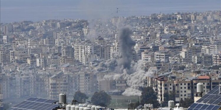 جنوبی لبنان میں اسرائیلی حملہ، دو صحافی زخمی