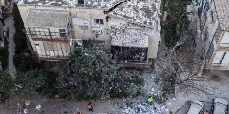 ایران پر جارحیت کے بعد اسرائیل میں زخمیوں کی تعداد 2,975 تک پہنچ گئی