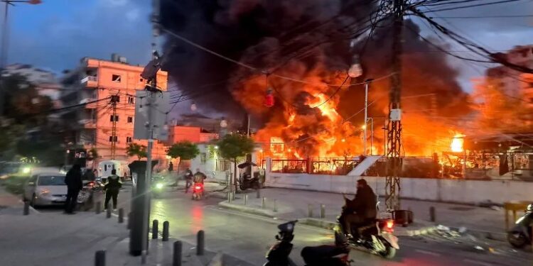 لبنان میں اسرائیلی جارحیت، شہداء کی تعداد 886 تک پہنچ گئی: لبنانی وزارت صحت