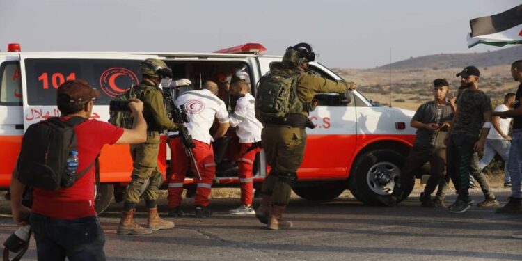 نابلس: آباد کاروں کے حملوں میں چار فلسطینی شدید زخمی