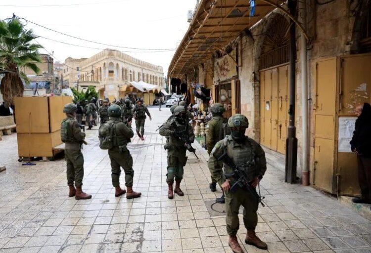 عید الفطر کے پہلے دن مغربی کنارے میں اسرائیلی کارروائیوں میں اضافہ