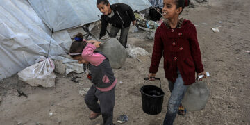 ’بچوں کا عالمی دن‘: فلسطینی معصومیت پر خون کا سایہ، غزہ میں موت اور بھوک کا راج