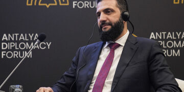 شام سے انخلاء تک اسرائیل سے کوئی مذاکرات نہیں ہوں گے: احمد الشرع