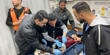 غزہ: قابض فوج کی بمباری، خان یونس میں 3 فلسطینی شدید زخمی