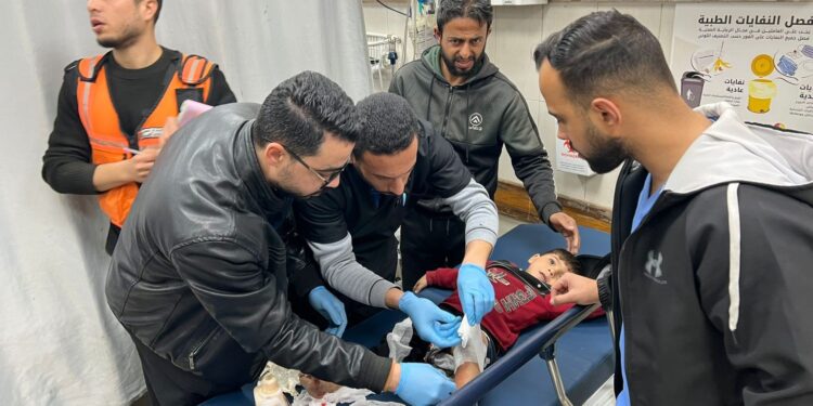 غزہ: قابض فوج کی بمباری، خان یونس میں 3 فلسطینی شدید زخمی