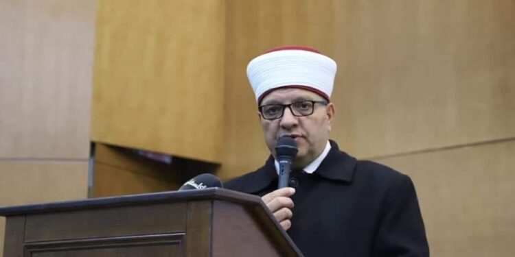 اسرائیلی فوج نے معروف عالم دین شیخ حاتم البکری کو رہا کر دیا