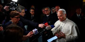 ایران پر حملے غیر منصفانہ، شہریوں کی شہادتیں جنگی جرائم: پوپ فرانس