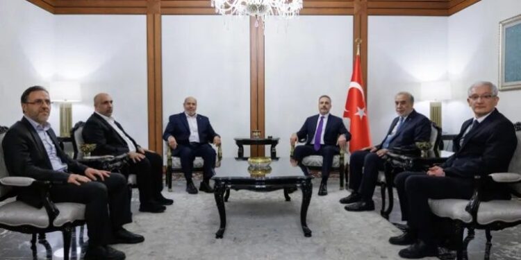 ترکی کے وزیر خارجہ سے حماس کی اعلیٰ سطحی افد کی ملاقات