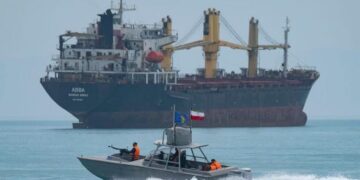 لبنان میں اسرائیلی دہشت گردی کے خلاف ایران کا آبنائے ہرمز میں اہم اقدام