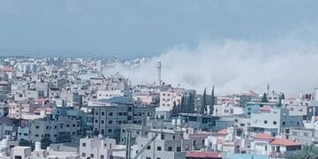 اسرائیلی کارروائی میں طولکرم کیمپ کی رہائشی عمارت مکمل طور پر تباہ