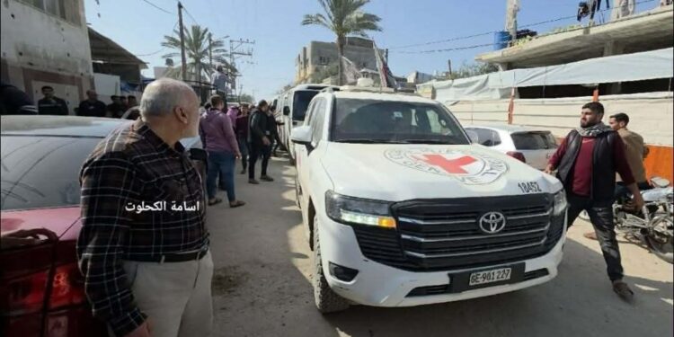 غزہ کے 24 فلسطینی اسیران صہیونی عقوبت خانوں سے ابتر حالت میں رہا، ہسپتال منتقل