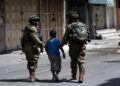 صہیونی جیلوں میں کمسن فلسطینی اسیران کی تنہائی قید میں اضافہ