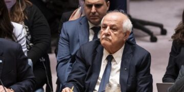 امریکی و اسرائیلی دباؤ  سے ریاض منصور کی نامزدگی واپس