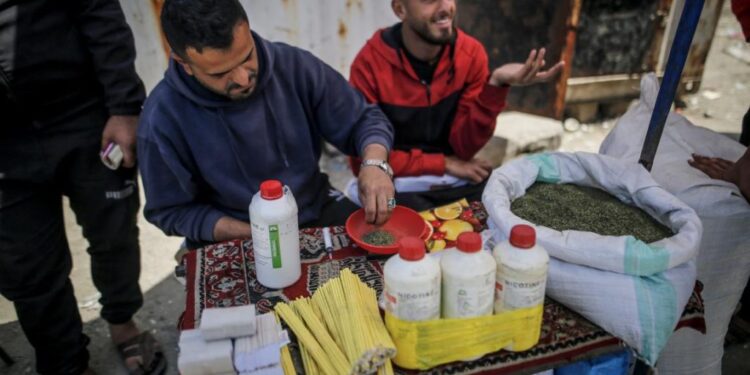 غزہ میں انسانی امداد کی شدید کمی، ہولناک بحران کا انتباہ