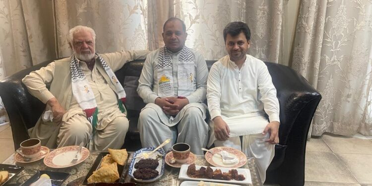 فلسطین فاؤنڈیشن وفد کی سابق گورنر خیبر پختونخوا سے ملاقات، خطے کی صورتحال پر گفتگو