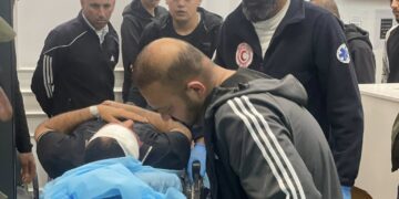 جنوبی الخلیل میں یہودی آباد کاروں کا حملہ، فلسطینی شہری اور بچہ زخمی