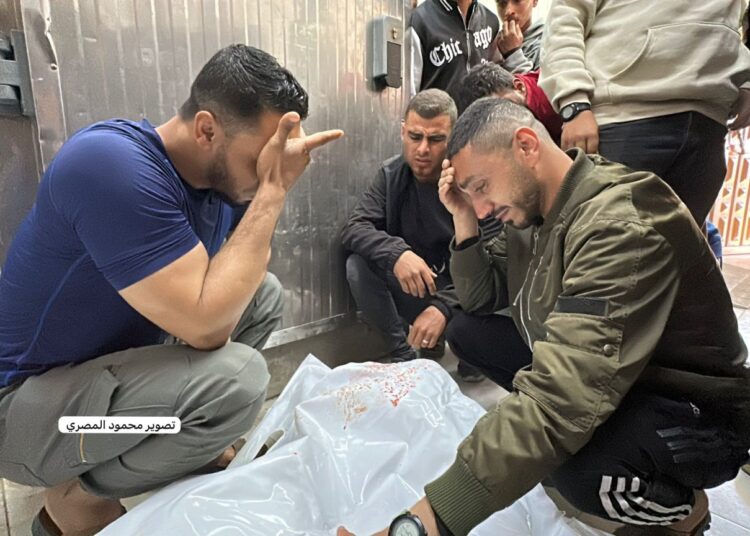 اسرایئلی فائرنگ کا سلسلہ جاری، غزہ میں 9 شہادتیں، مجموعی شہادتیں 72,618