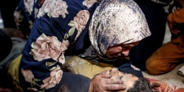 غزہ پر اسرائیلی بمباری، معصوم بچہ شہید، متعدد زخمی