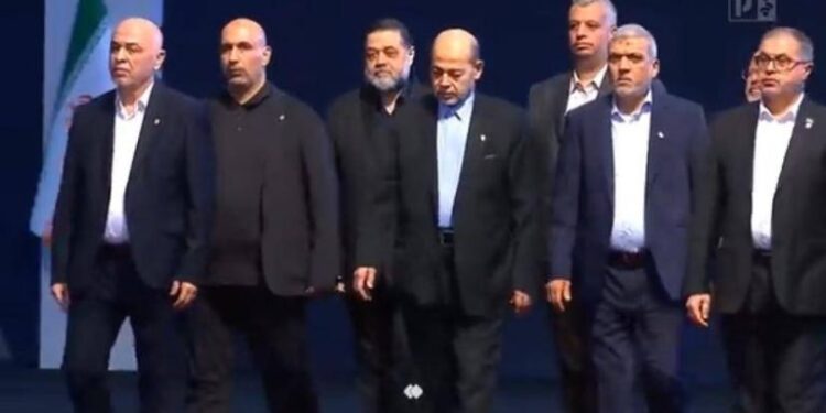 حماس قیادت کی شہید آیت اللہ علی خامنہ ای کی آخری رسومات میں شرکت