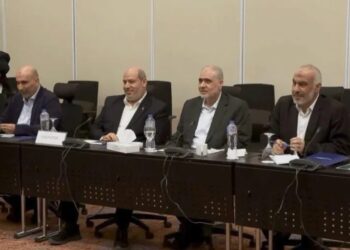 جنگ بندی کے دوسرے مرحلے پر بات چیت، حماس کا وفد مذاکرات کے لیے قاہرہ روانہ