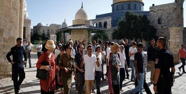 اتوار کو 135 یہودی آباد کاروں کا مسجد اقصیٰ پر دھاوا، فلسطینیوں کی نفیرِ عام کی اپیل