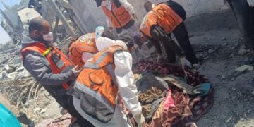 غزہ: شہری دفاع کی ٹیموں نے الصبرہ سے 8 شہداء کی باقیات برآمد کر لیں