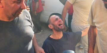 غزہ کے 60 فلسطینی اسیر رہائی کے بعد شہداء الاقصیٰ ہسپتال منتقل