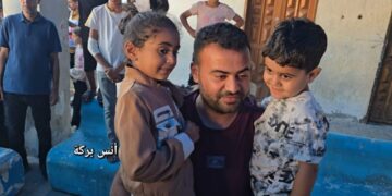 15 فلسطینی اسیر کرم ابو سالم کراسنگ کے راستے غزہ منتقل