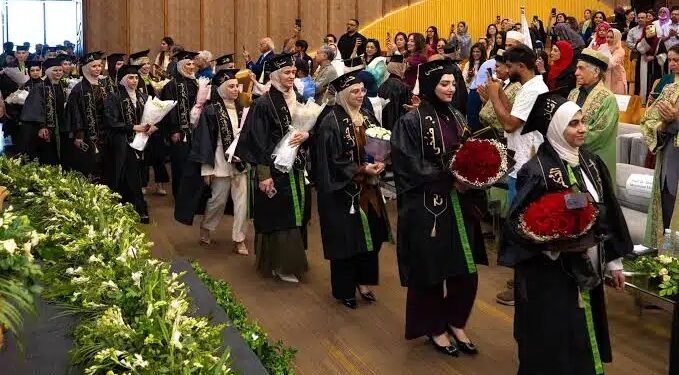 پاکستان میں فلسطینی طلبہ کی تعلیمی کامیابی، 38 طلبہ نے ڈگریاں مکمل کر لیں