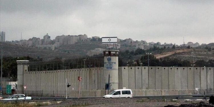 دامون جیل میں بیمار فلسطینی اسیر خواتین کی تشویشناک حالت، فوری مداخلت کا مطالبہ