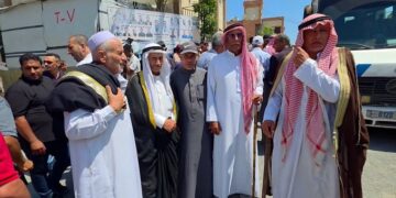 غزہ: ناصر میڈیکل کمپلیکس کے باہر ادویات کی فراہمی کے لیے احتجاج