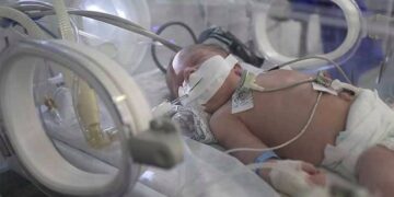 غزہ میں آکسیجن کا نظام تباہی کے قریب، مریضوں کی زندگیاں شدید خطرے میں