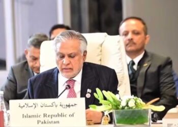 اسحاق ڈار ایک روزہ دورے پر اردن روانہ، القدس اجلاس میں پاکستان کی نمائندگی کریں گے