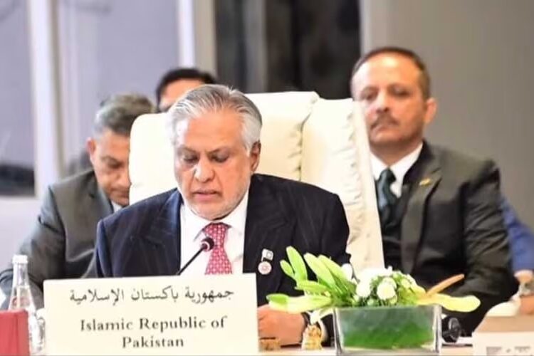 اسحاق ڈار ایک روزہ دورے پر اردن روانہ، القدس اجلاس میں پاکستان کی نمائندگی کریں گے