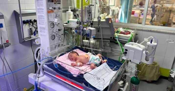 آکسیجن کی قلت، غزہ کے بچوں اور مریضوں کی زندگیوں کو سنگین خطرہ