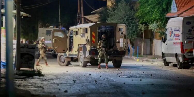 مغربی کنارے اور مقبوضہ بیت المقدس میں قابض فوج و آبادکاروں کے حملے، متعدد فلسطینی زخمی