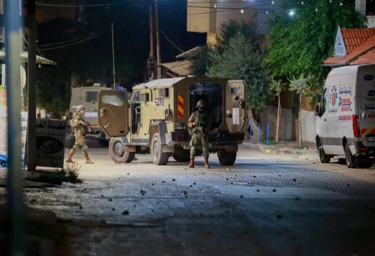 مغربی کنارے اور مقبوضہ بیت المقدس میں قابض فوج و آبادکاروں کے حملے، متعدد فلسطینی زخمی