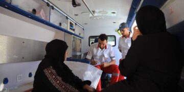 غزہ محاصرے اور نسل کشی کی زد میں، زندگی و موت کے بیچ پھنسے مریضوں کی فریاد کون سنے گا؟
