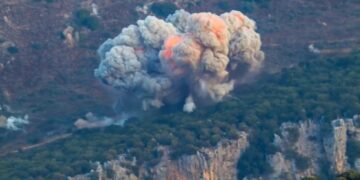 لبنان میں اسرائیلی جارحیت، وسیع بم دھماکوں کے ساتھ بیروت کی فضاؤں میں ڈرون پروازیں