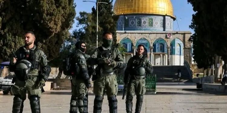 بیرونِ ملک فلسطینیوں کا مسجدِ اقصیٰ پر اسرائیلی حملوں میں اضافے کے خلاف انتباہ