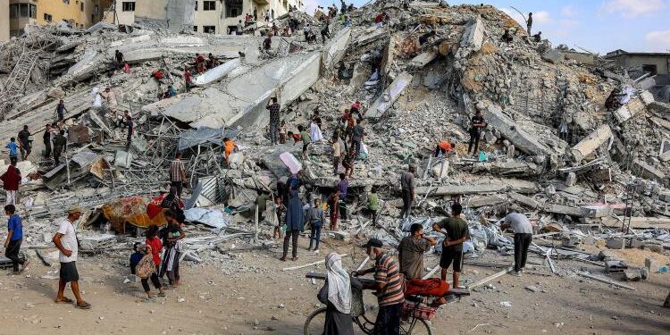 حماس: ’السعادہ بلڈنگ‘ کے زمین بوس ہونے کا ذمہ دار اسرائیل، غزہ میں 2 ہزار عمارتیں گرنے کا خطرہ