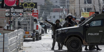 طولکرم اور سلفیت میں قابض فوج کی فائرنگ سے فلسطینی زخمی، آباد کاروں کے حملے جاری