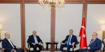 خلیل الحیہ کی ترک وزیر خارجہ ہاکان فدان سے ملاقات، سیاسی و میدانی صورتحال پر تبادلہ خیال