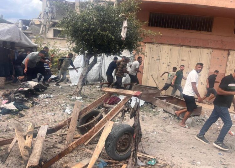 غزہ پر اسرائیلی بمباری، خاتون سمیت 8 فلسطینی شہید، متعدد زخمی